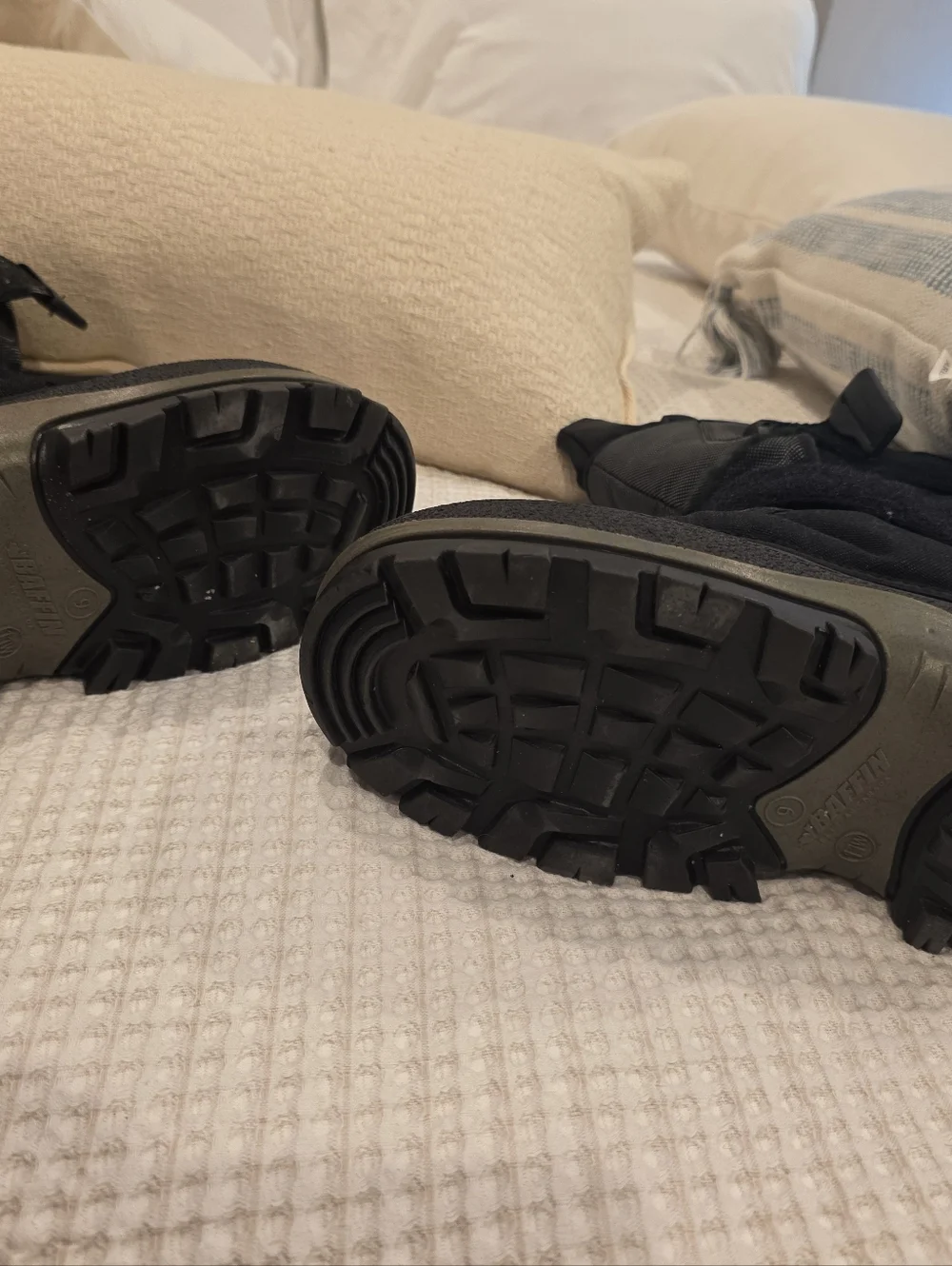 Baffin Mens Black Snow Boots